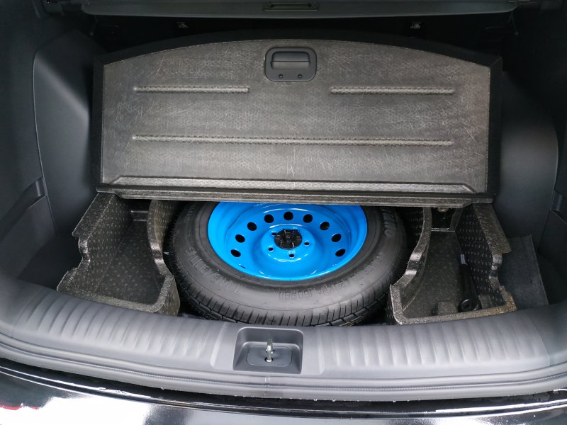 Torres STYLE Black Edition 4WD AT (LAK)