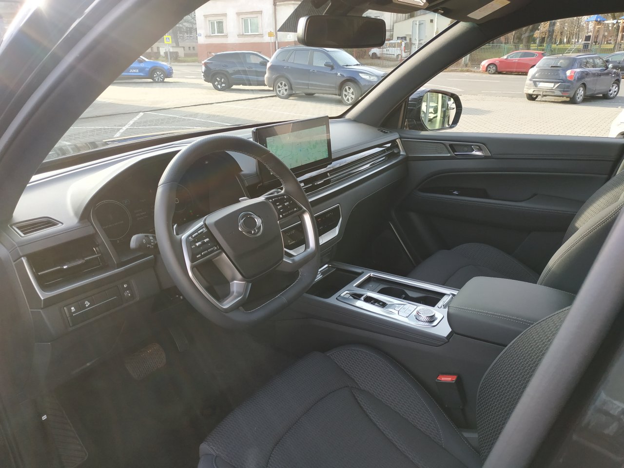 REXTON 2.2 CLUB+ (LAK) 7 (8952)