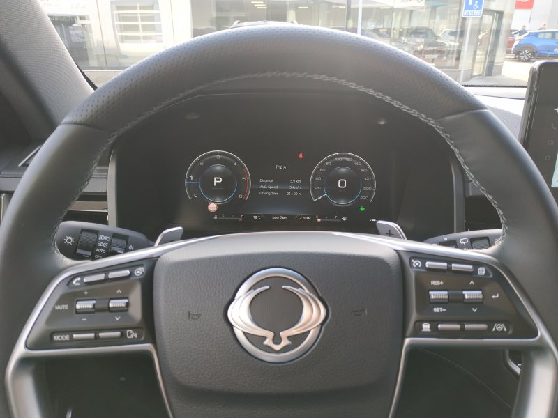 REXTON 2.2 CLUB+ (LAK) 7 (8952)