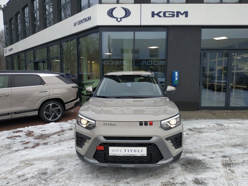 SsangYong Tivoli 2WD AT EBL