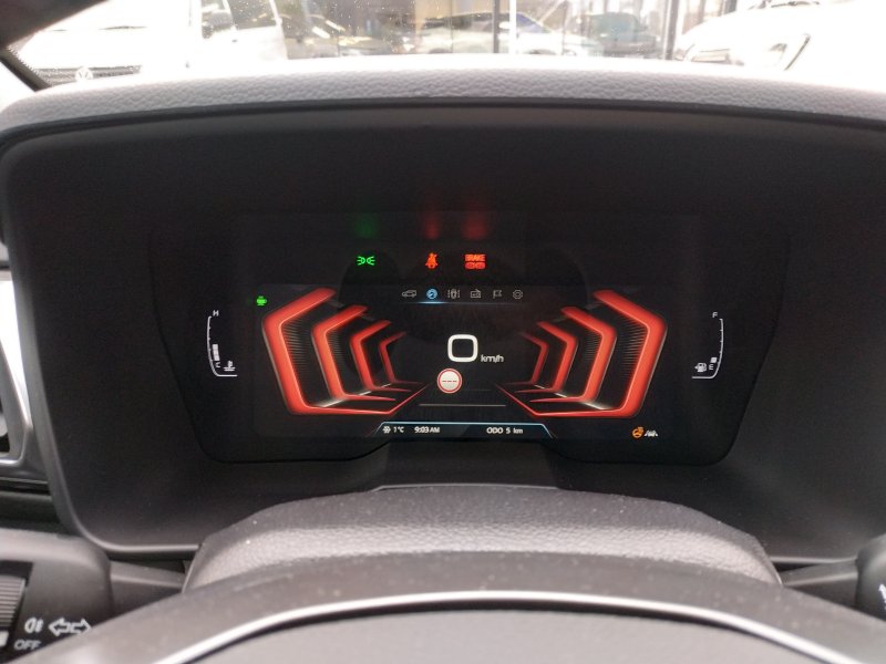 SsangYong Tivoli 2WD AT EBL