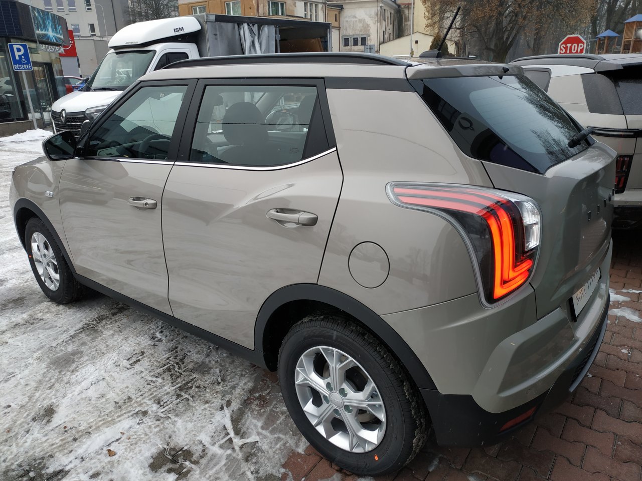 SsangYong Tivoli 2WD MT EBL