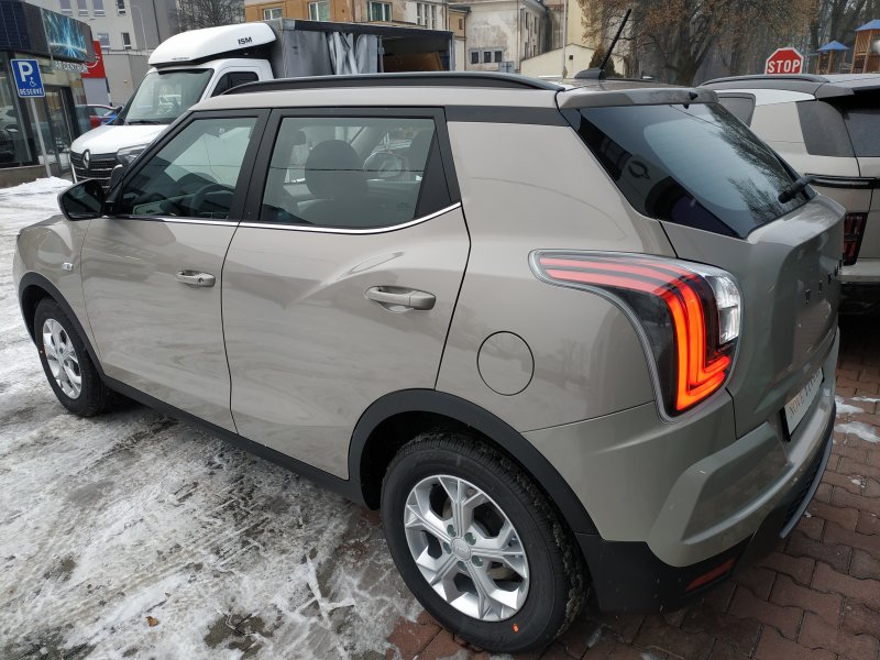 SsangYong Tivoli 2WD MT EBL