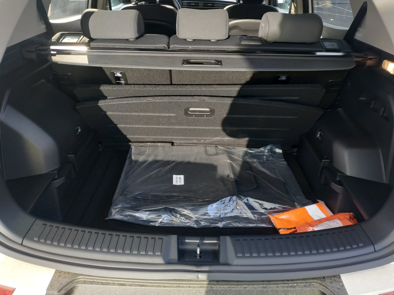 Korando STYLE+ 2WD MT (WAA) (6454)