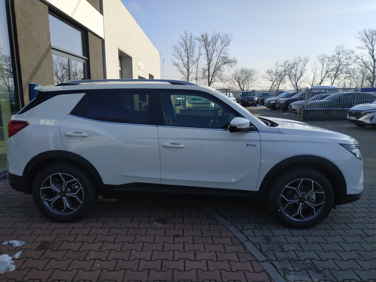 Korando STYLE+ 2WD AT (WAA) (2621)