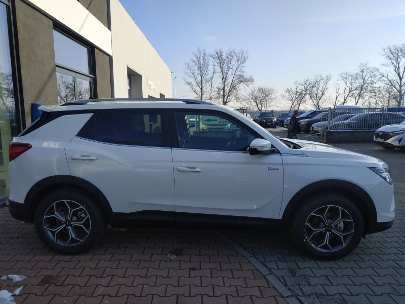 Korando STYLE+ 2WD AT (WAA) (6186)