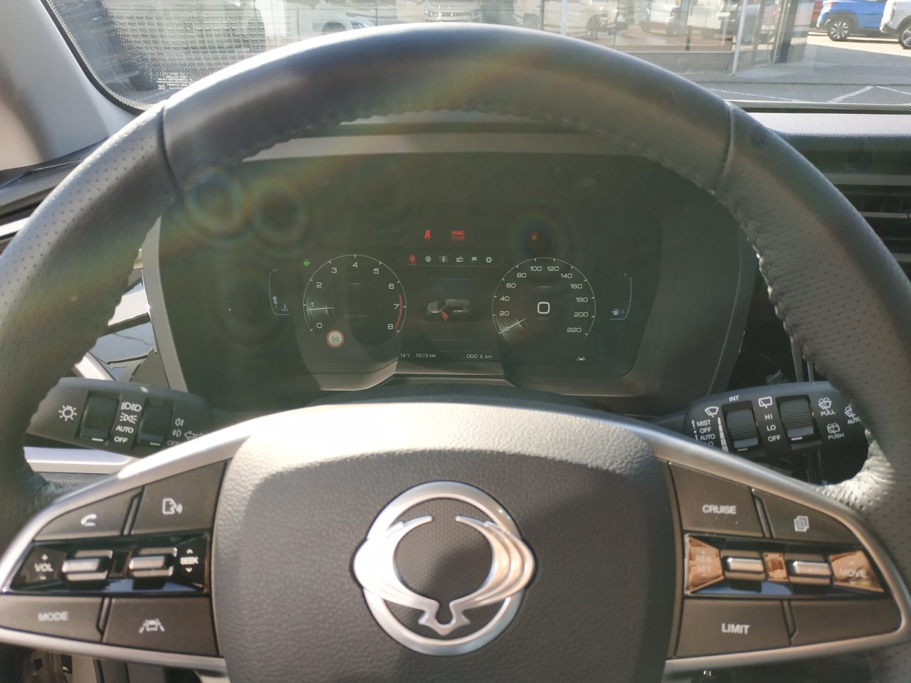 Korando STYLE+ 2WD MT (EBL) (6897)