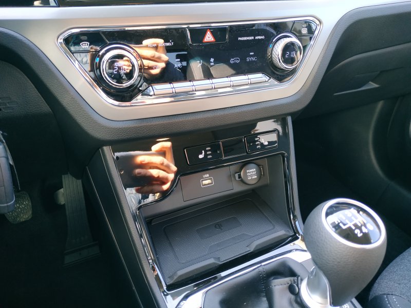 Korando STYLE+ 2WD MT (EBL) (6897)