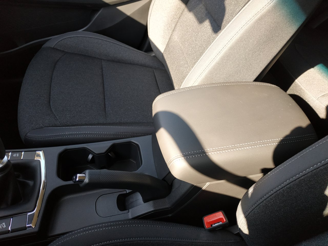 Korando STYLE+ 2WD MT (EBL) (6897)