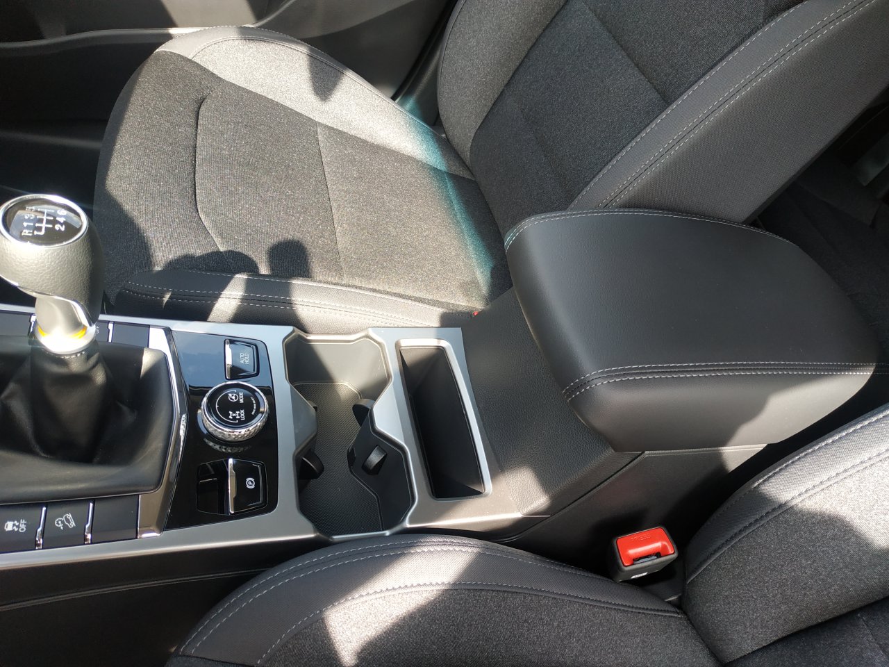 Korando STYLE+ 4WD MT (ADE) (116727)